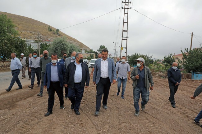 Mustafa Yalçın'dan çifte ziyaret