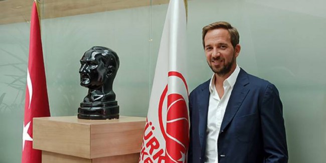 12 Dev Adam'a yeni genel menajer