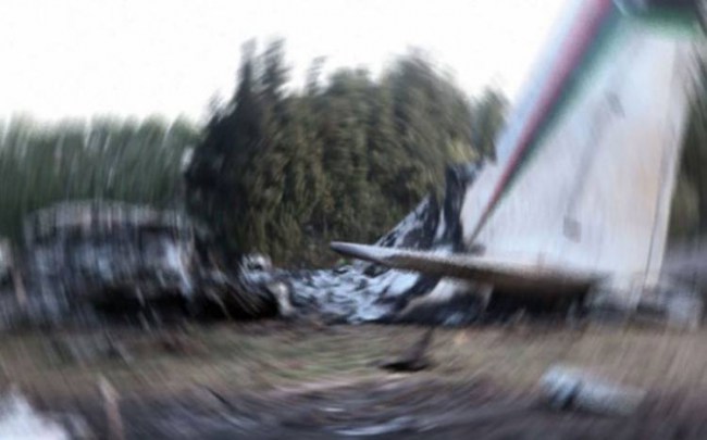 Fransa'da uçak düştü: 2 ölü!