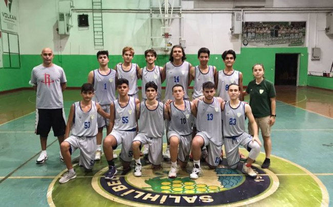 Manisa'nın genç basketçilerinden gözdağı
