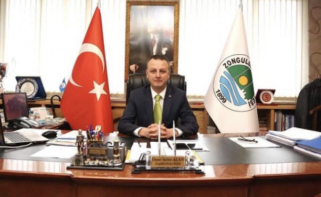 Başkan Ömer Selim Alan karantinaya alındı