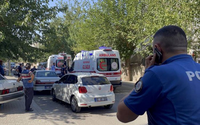 Adıyaman'da komşular arası kavga:4 yaralı