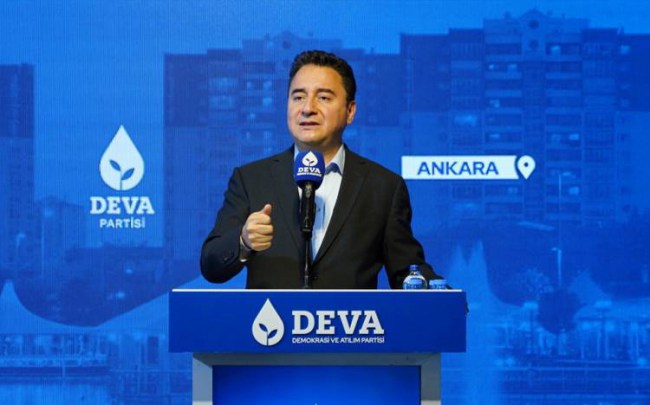 "Allah, Erdoğan'ı prompterden ayırmasın"