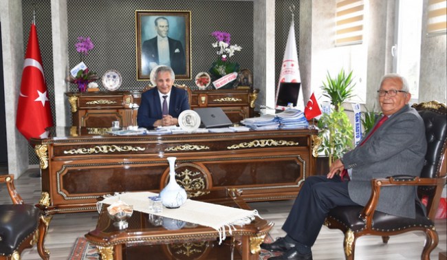 Kaymakam Yapıcı'ya ilk ziyaret Başkan Posbıyık'tan