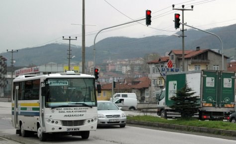 Trafik Ekipleri halk otobüslerini denetledi