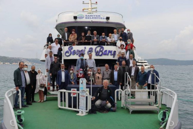 İzmit Belediyesi'nden Muhtarlara boğaz turu jesti