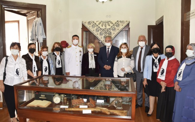 Taş baskı sergisi, belediye kent müzesinde açıldı