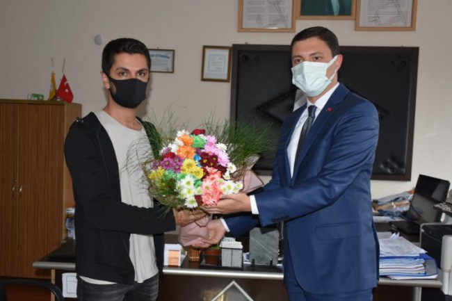 Olay Kaymakam, öğretmene özür ziyaretinde helallik istedi