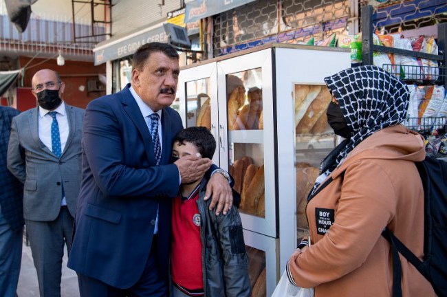 Başkan Gürkan, Sivas Caddesi'ni inceledi