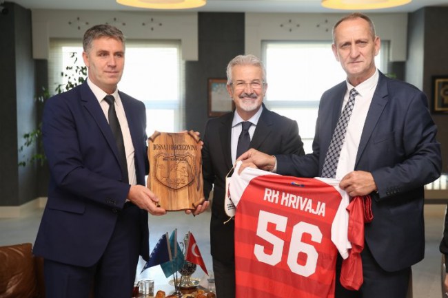 Bursa ve Bosna arasındaki köprü ziyareti