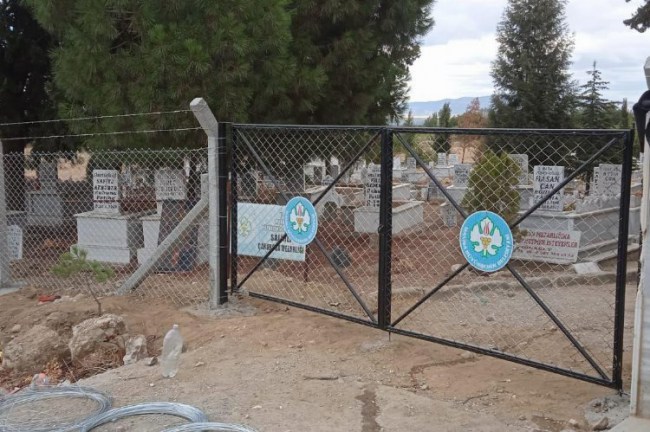 Manisa, 30 mezarlığa daha himaye çit yapıyor