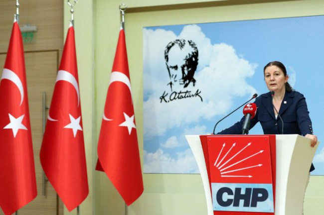 CHP'li Karabıyık: "Sorunu çözmeden iyi bir eğitim sistemi hayal!"