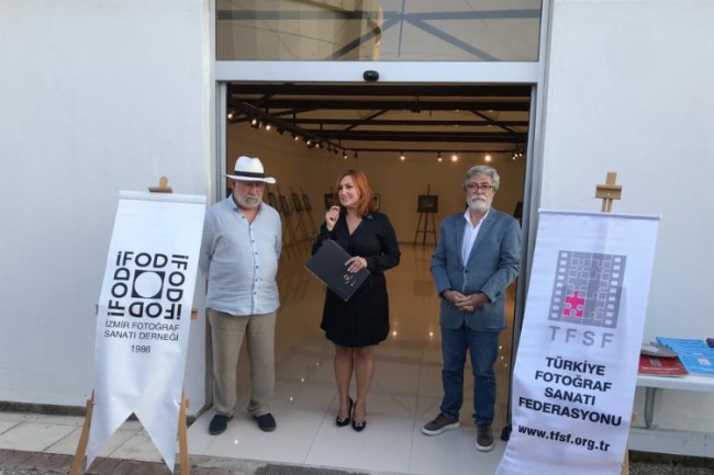 İzmir Karşıyaka'da"Fotoğrafla Geçen 50 Yıl" sergisi