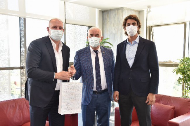 Harun Erdenay, Manisa Kulüp Başkanı'nı ziyaret etti