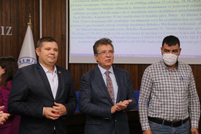 Balıkesir Edremit'te ödüller Defne bebeğe