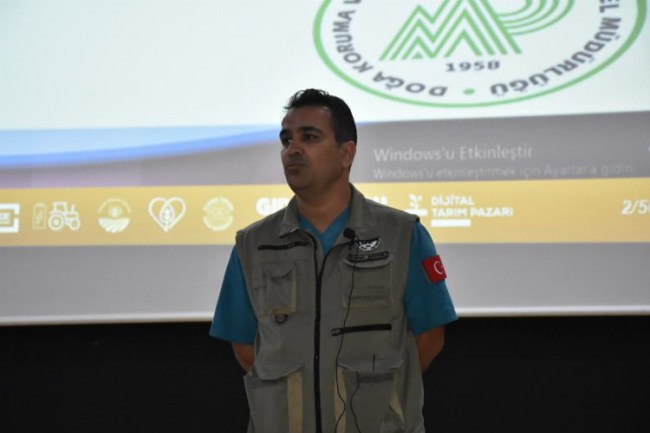 Balıkesir Edremit'te "Yeni Hayvan Hakları Yasası" konuşuldu