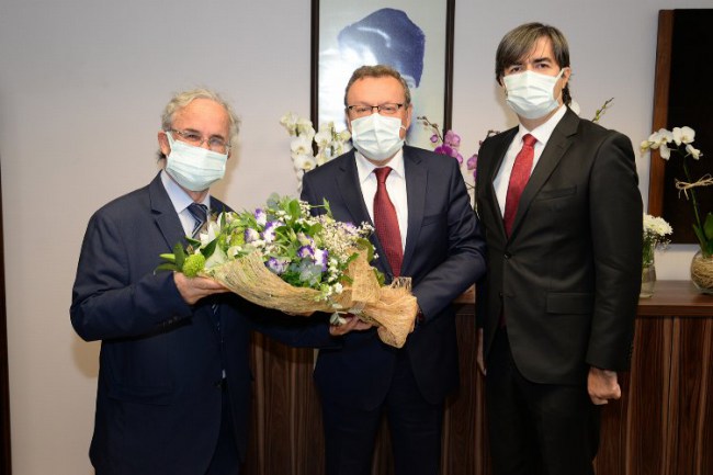 BUÜ'de Makine Mühendisliği Bölümü'nde bayrak değişimi