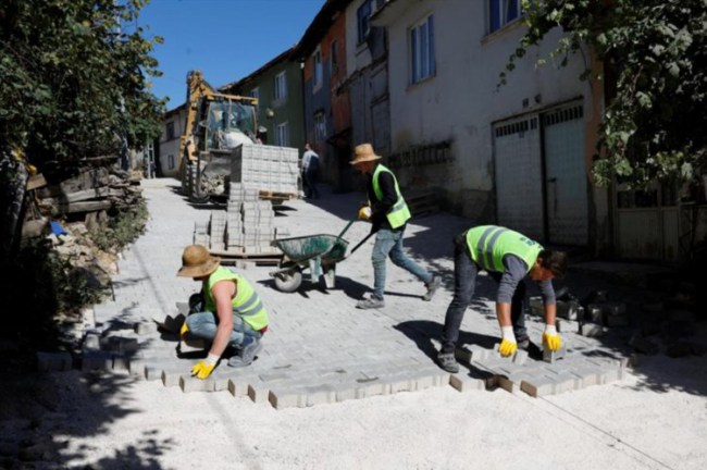 Bursa İnegöl'e bağlı Kıran Mahallesinde yol yeniliği