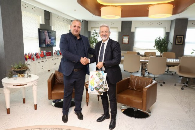 Bursa Nilüfer Belediye Başkanı Erdem, Ardino Belediye Başkanı Şaban'ı ağırladı