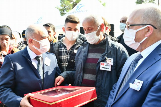 Fırat Kalkanı şehidine son görev