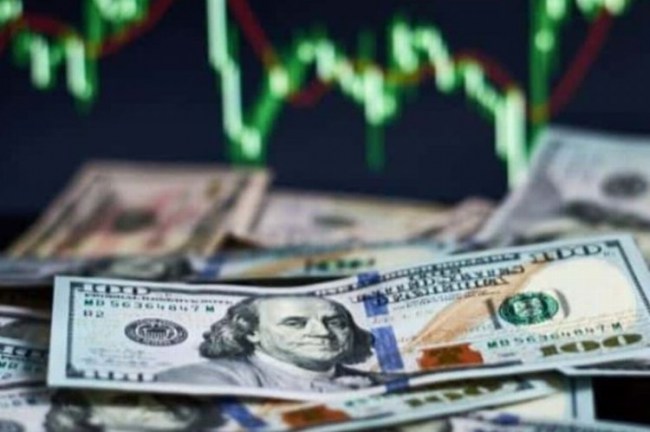 Dolar 8,97 TL ile rekor kırıyor