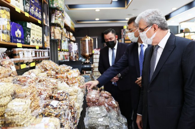 Sakarya Büyükşehir'den meydan çalışması