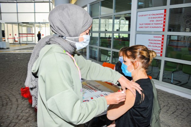 Malatya Büyükşehir aşılama için desteklerini sürdürüyor
