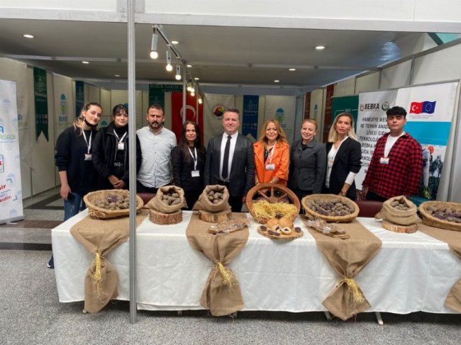 Bursa Tarım Fuarı'nda 'mor patates' ilgisi