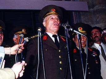 Evren'e 12 Eylül için 12 soru