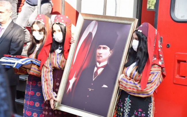 Atatürk'ün Manisa'ya gelişinin 96. yılı kutlandı