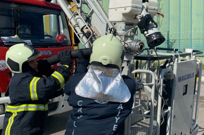 Kocaeli'nde itfaiye ekipleri hazır