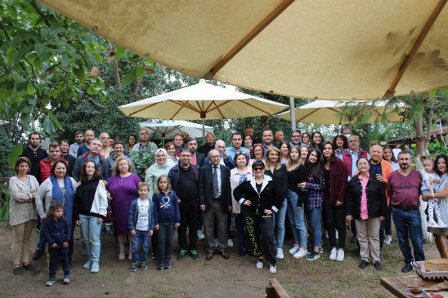 İzmir'de ekonomi basını yaza veda etti