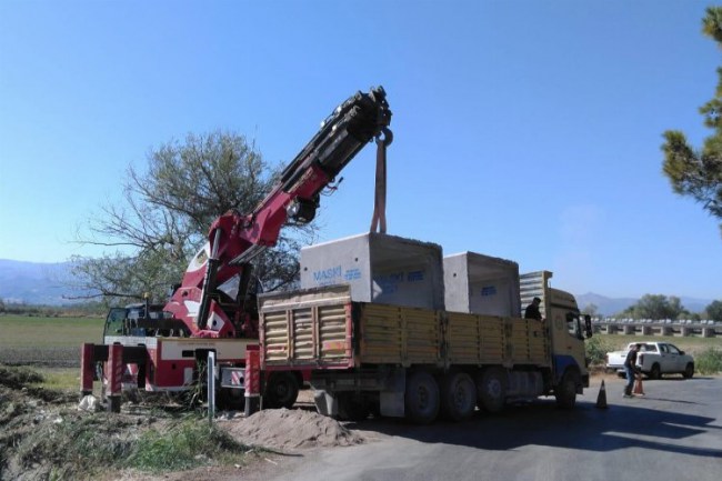 Manisa Dibekdere'de yol güvenliği