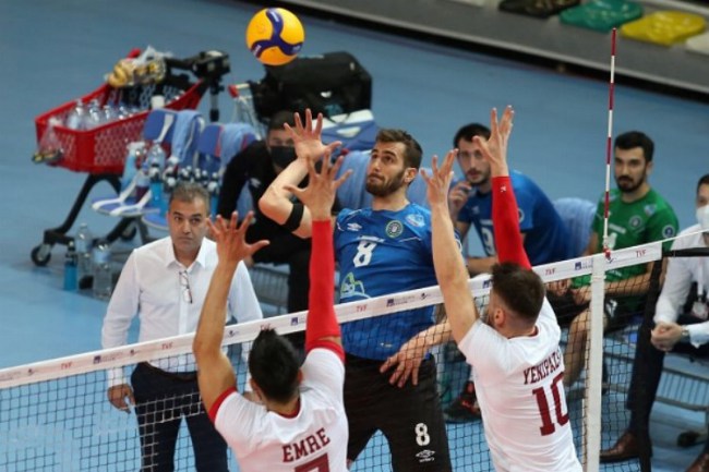 Bursa Büyükşehir Belediyespor Galatasaray'ı devirdi