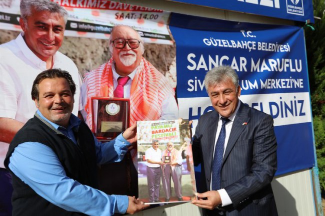 İzmir Güzelbahçe'de Sancar Maruflu STK Merkezi