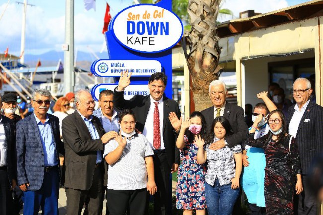 Muğla'da "Sen de Gel Down Kafe"