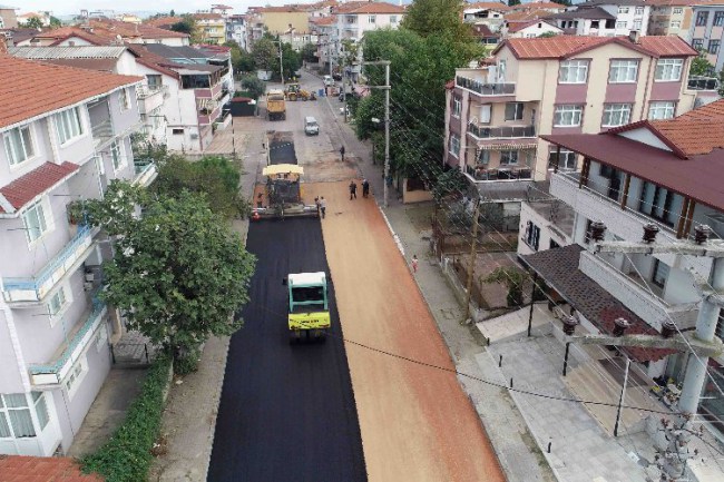 Kocaeli Gölcük'te asfalt çalışması