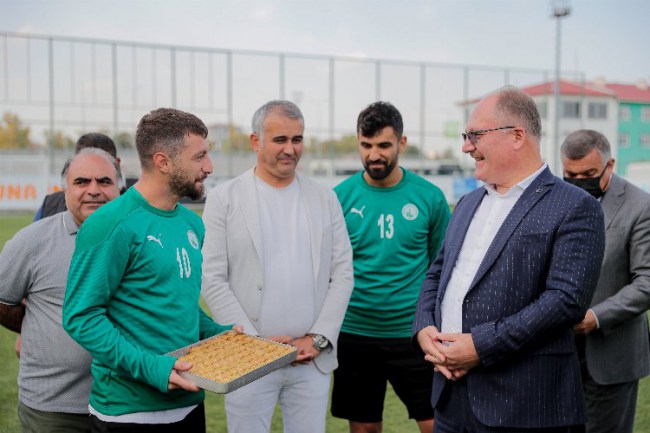 Sivas Belediyespor'a baklavalı ziyaret