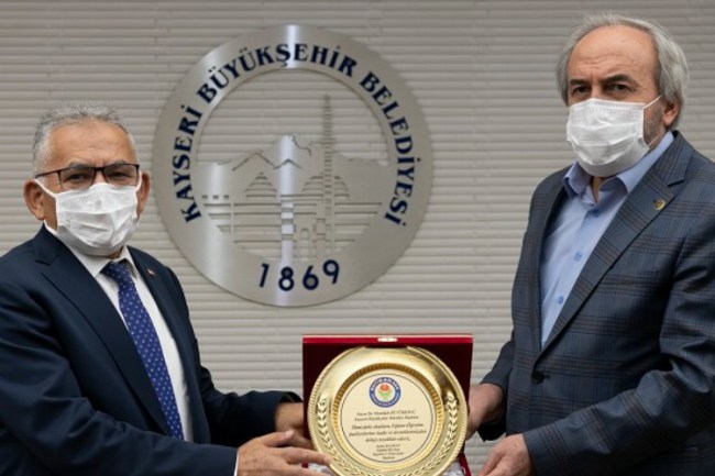 Kayserili eğitimcilerden Büyükkılıç'a övgü