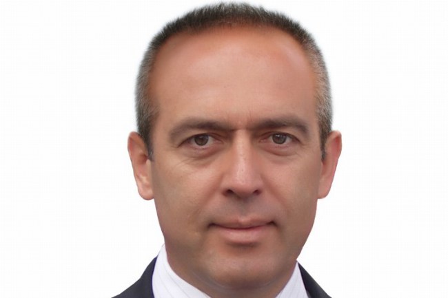 Emin Müftüoğlu adaylığını açıkladı