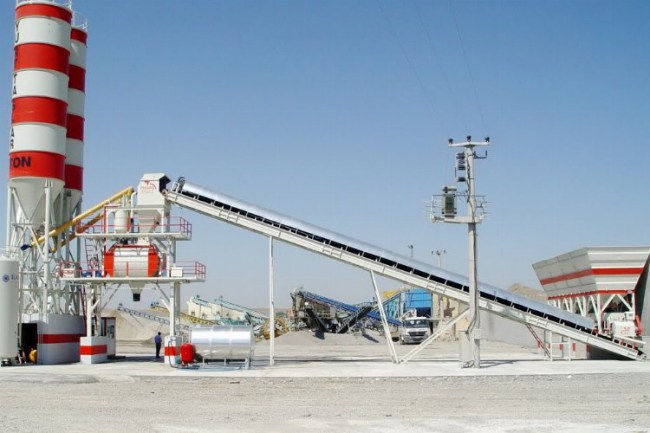 Didim'de mera alanında beton santrali çevreye zarar veriyor