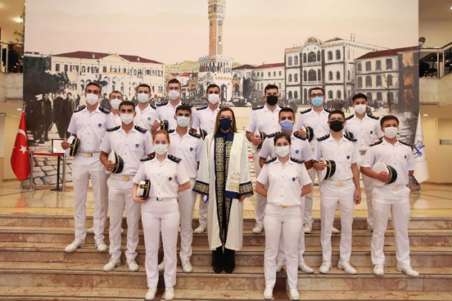 Bakan Pakdemirli'den DEÜ'nün yeni akademik yılında müjde