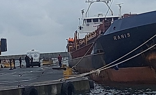 Gemi personeli yatağında ölü bulundu