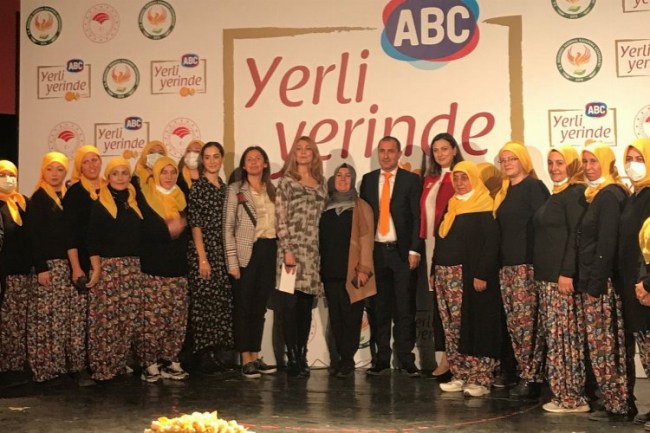 İzmir Menemen'de 'ABC ile yerli yerinde' tanıtıldı