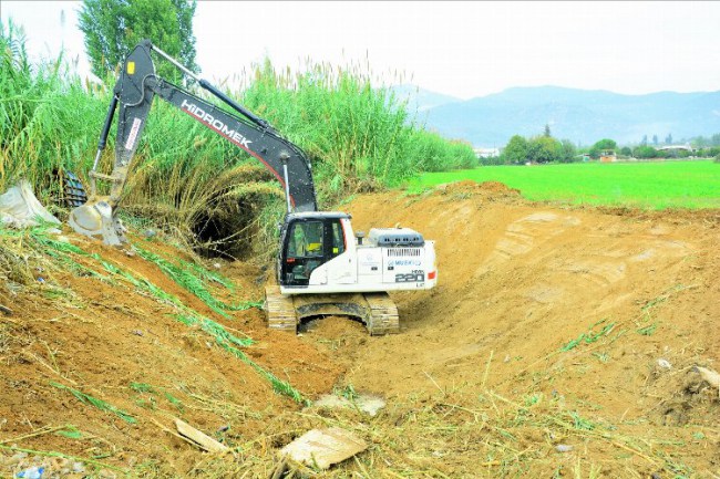 Muğla'nın Milas ve Bodrum ilçelerinde dereler temizlendi