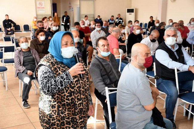 Kuşadası sakinleri Kent Meydanı'na kavuşuyor