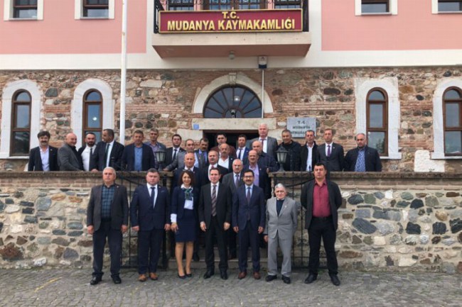 Bursa'da Mudanyalı muhtarlar özel günlerini kutladı