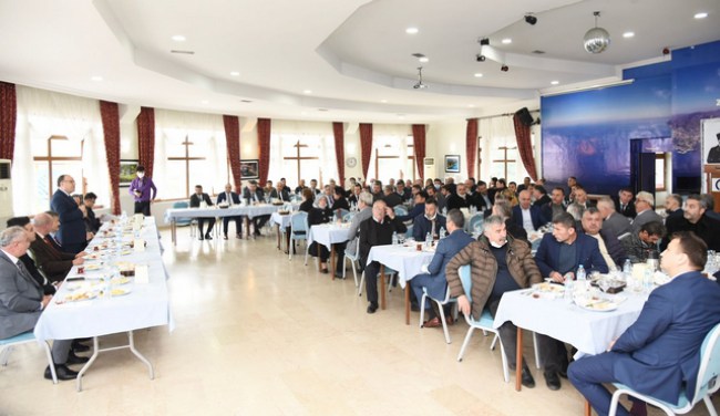 Vali Mustafa Tutulmaz muhtarlarla bir araya geldi