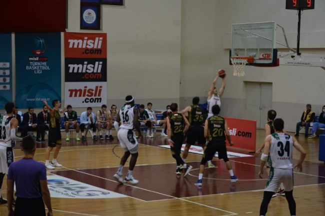 Akran Gemlik son nefeste kazandı