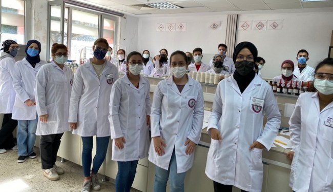 BEÜ Eczacılık Fakültesine yeni başlayan öğrencilerine uyum eğitimi verildi